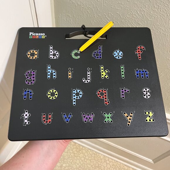 Picasso Tiles - Magnetic Drawing Board - 2 in 1 - Alphabet - ABC & abc - Picture 3 of 4